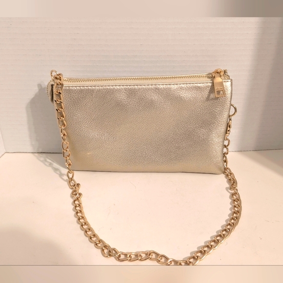 Jen & Co Gold Small Evening Bag with Gold Detachable Chain Strap - Picture 1 of 15